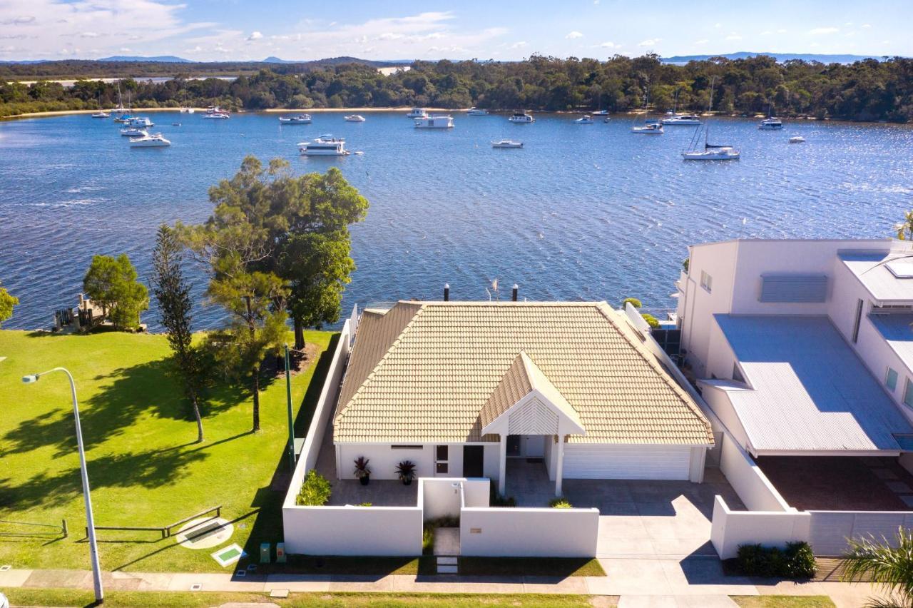 Affordable Riverfront, Pool, Private Pontoon Vila Noosa Heads Exterior foto