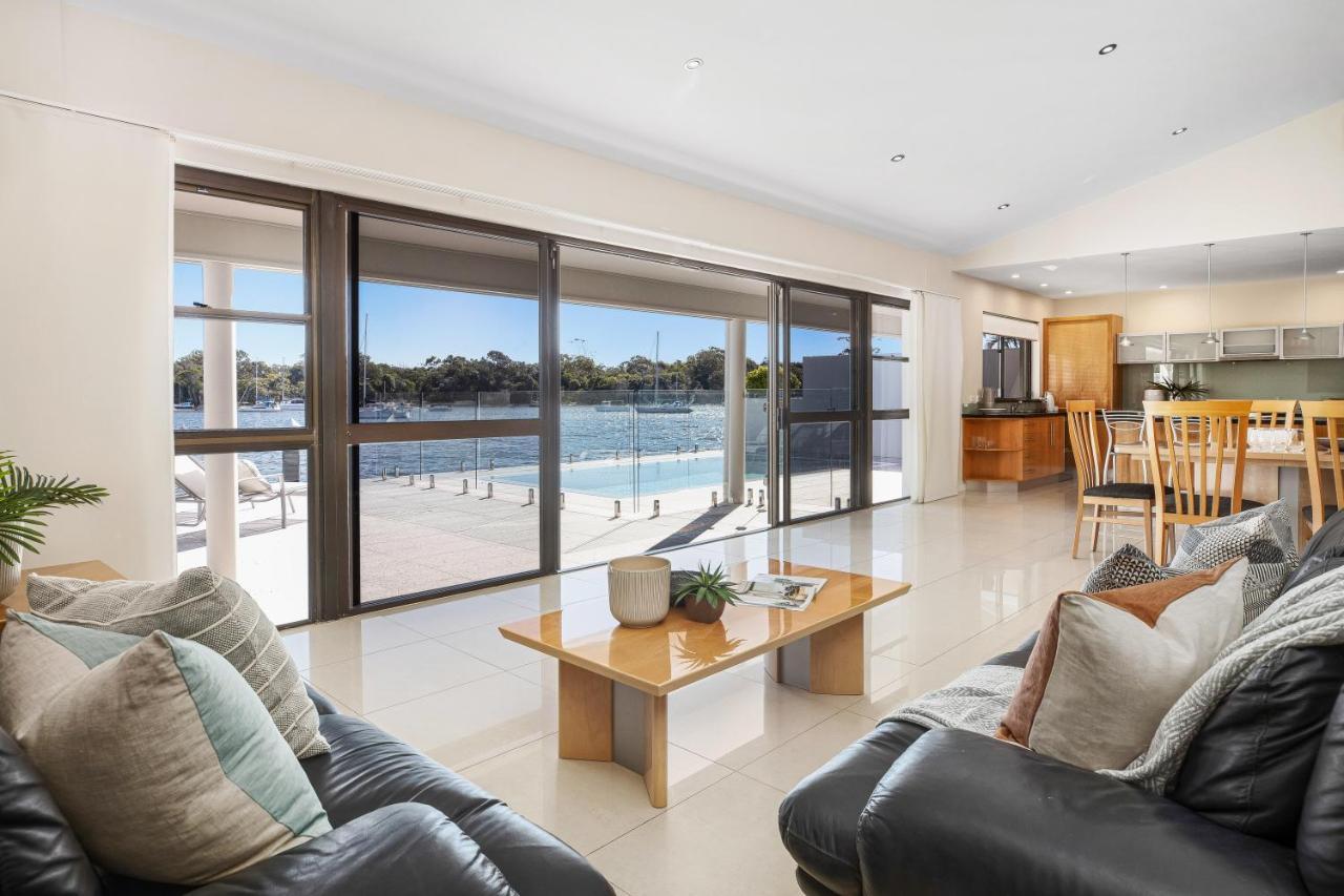 Affordable Riverfront, Pool, Private Pontoon Vila Noosa Heads Exterior foto